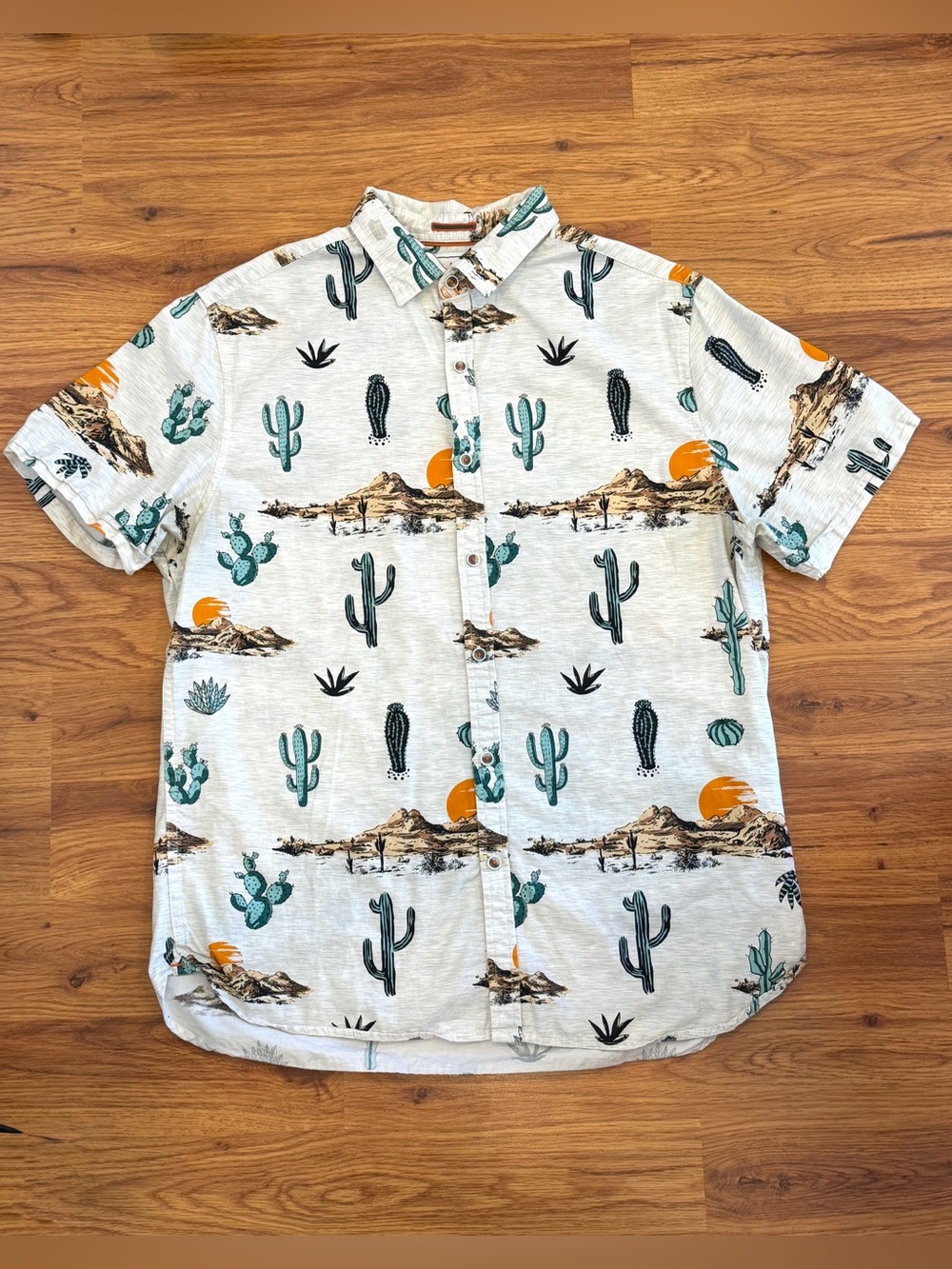 Cactus Man by Ricky Singh Men’s Size L Desert Cactus Print Button-Up 100% Cotton